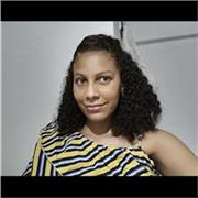 Profesora licenciada en idiomas, con la capacidad para dar clases de refuerzo escolar en diferentes áreas